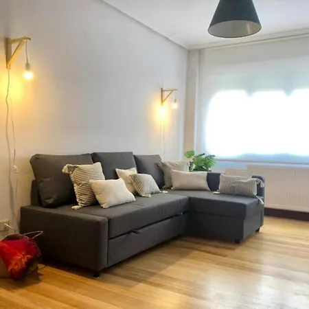 Apto. Centro Con Garaje Cerrado A 300 Metros De La Playa شقة كاسترو أورديالس